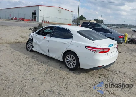 2018 Toyota Camry Le from USA, damaged, VIN JTNB11HKXJ3030037